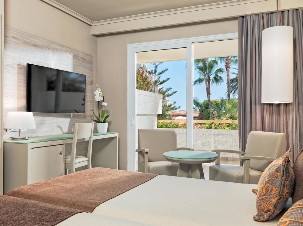 Spring Arona Gran Hotel - Adults Only Лос Кристианос Экстерьер фото